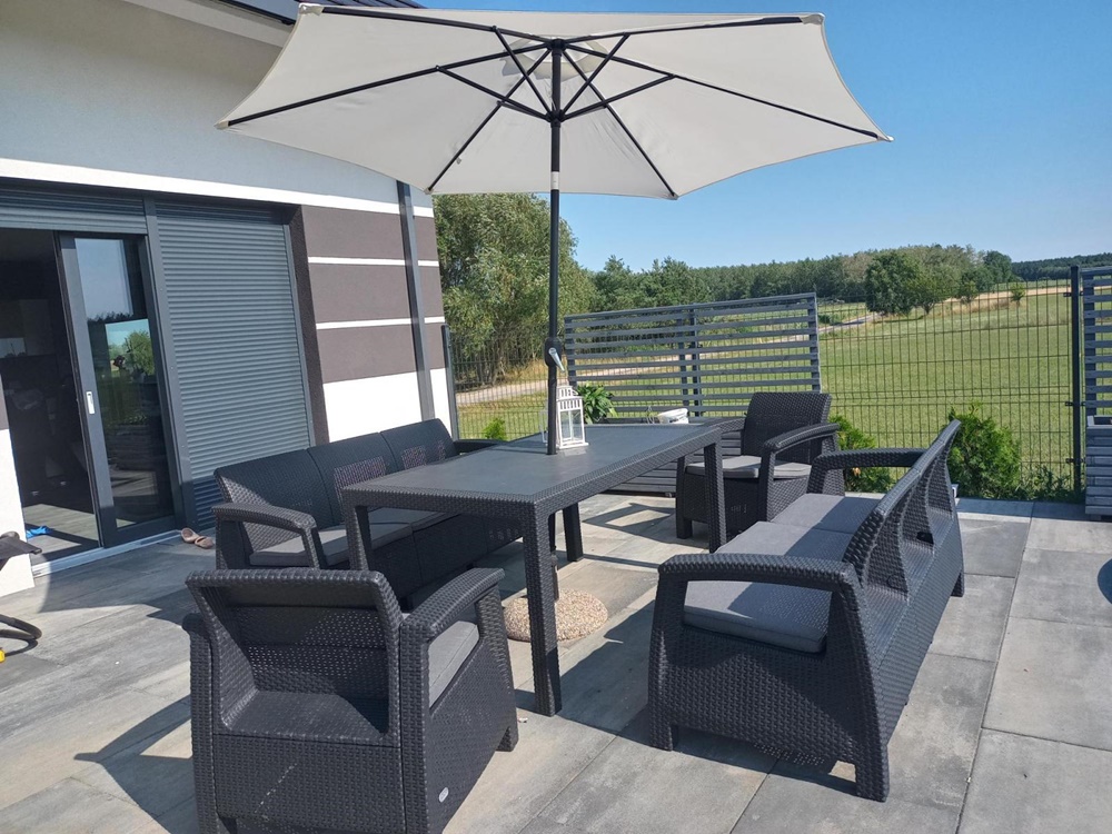 Masa de cină cu dimensiunile blatului 160x95